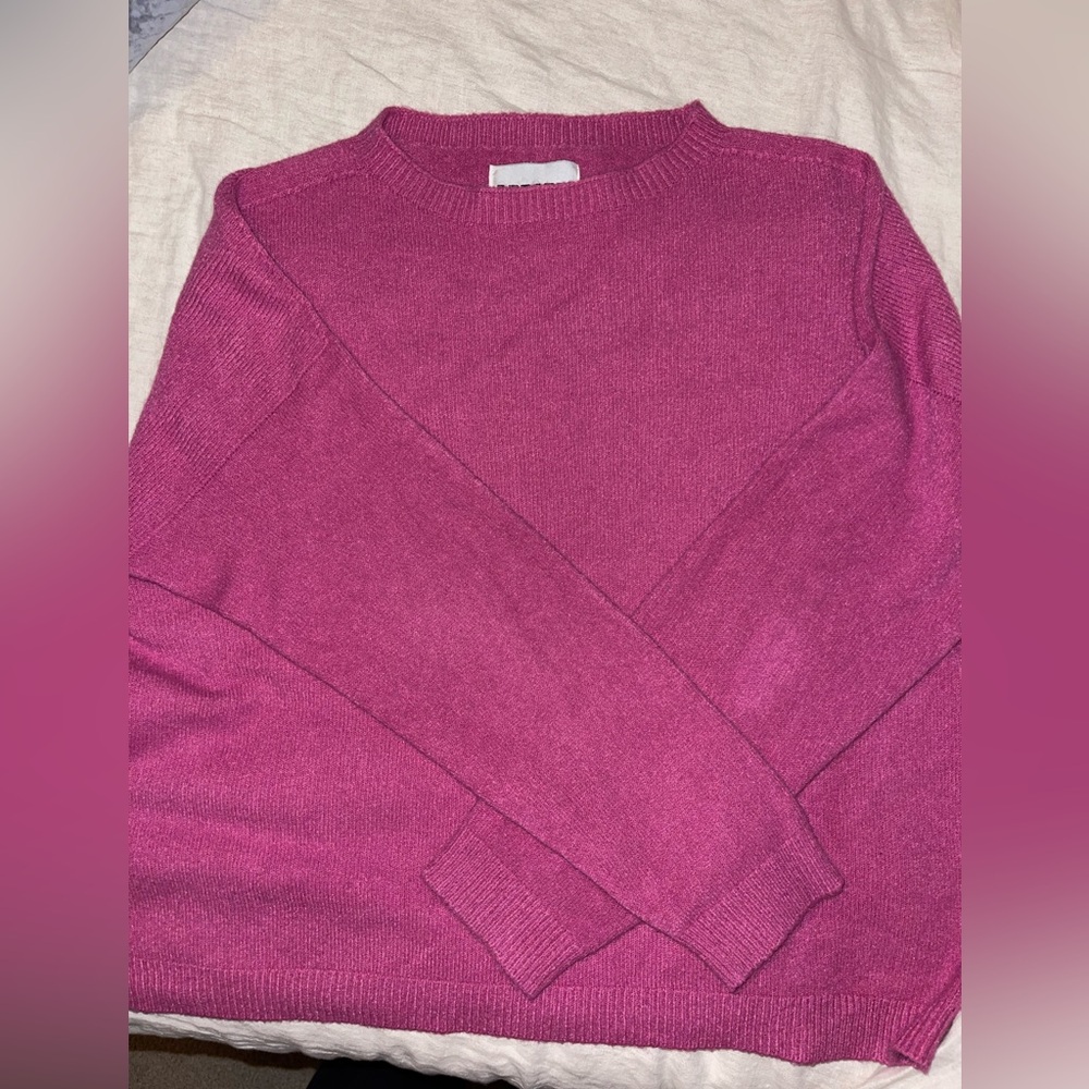 Soft crew neck sweater. Dark pink
